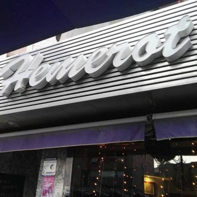 Hemerot Pub Óvalo