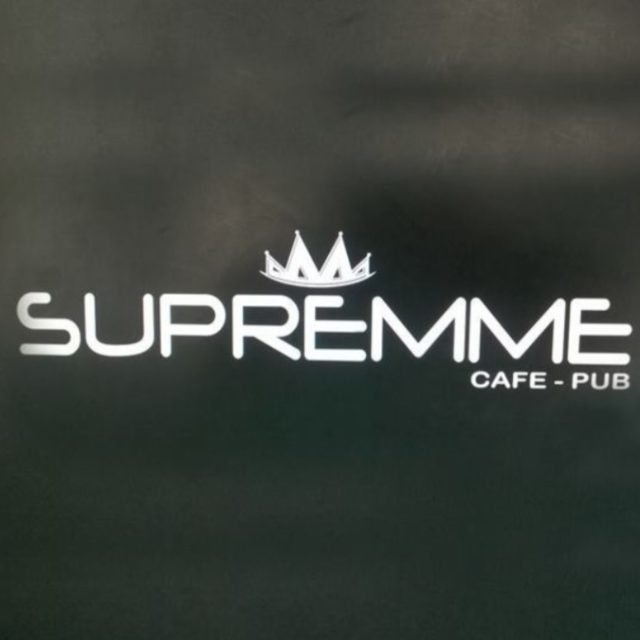 Supremme Café Pub