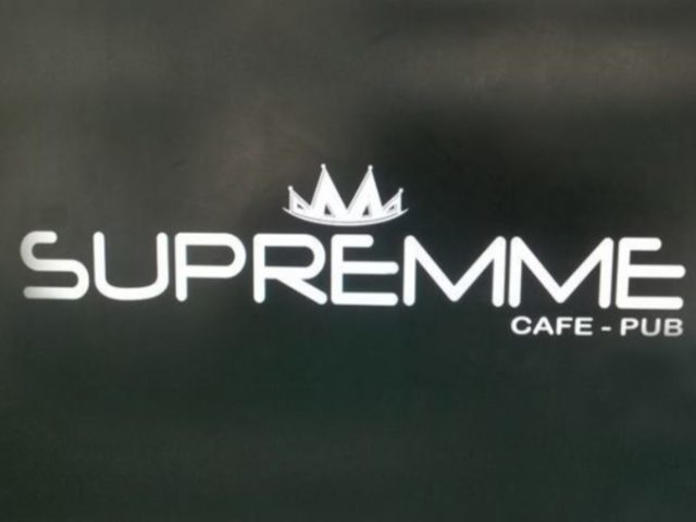 Supremme Café Pub